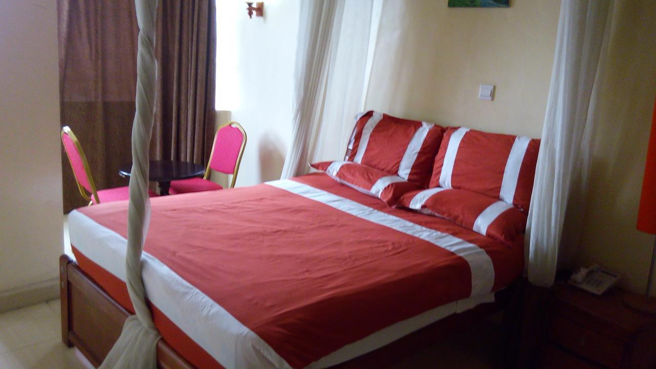 Royal Palm Hotel And Suites Nakuru Luaran gambar
