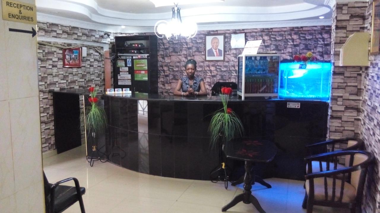 Royal Palm Hotel And Suites Nakuru Luaran gambar