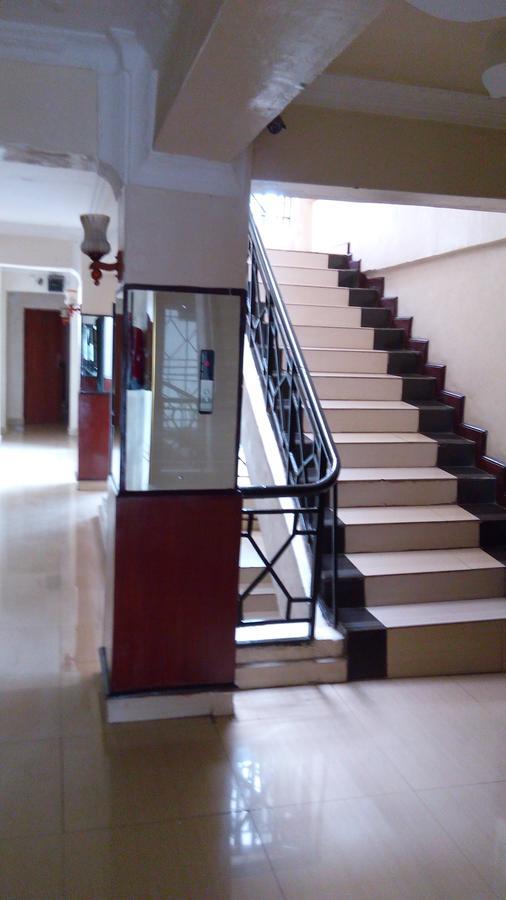 Royal Palm Hotel And Suites Nakuru Luaran gambar