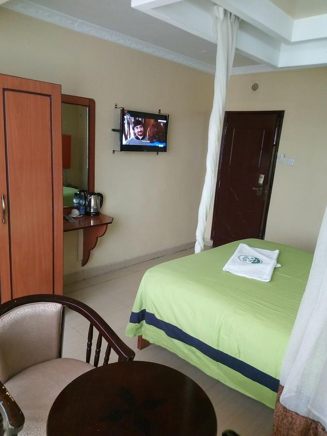 Royal Palm Hotel And Suites Nakuru Luaran gambar